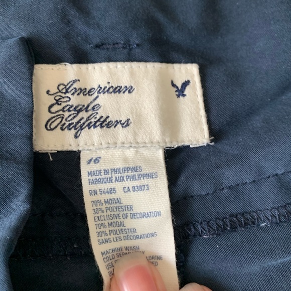 American Eagle Shorts - Picture 2 of 3
